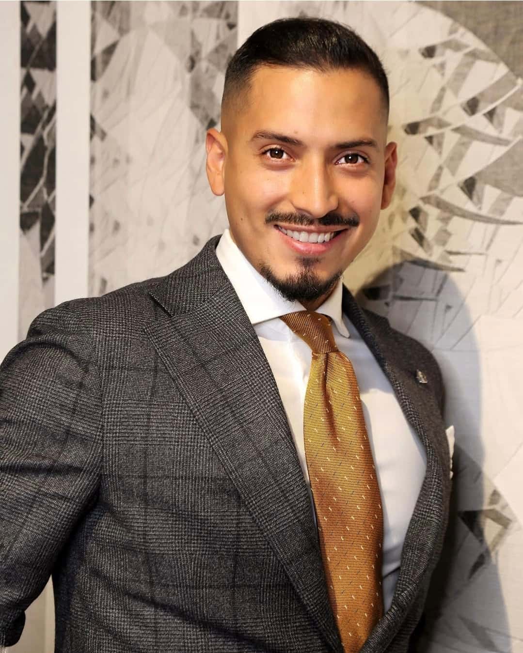 Robert Ormeno - Agente Immobiliare a Milano