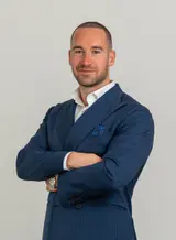 Julian Sanin - Agente Immobiliare a Ora