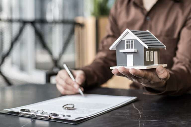 È meglio vendere o affittare una casa inutilizzata?