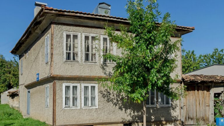 Documenti per vendere casa vecchia: quali servono e perché