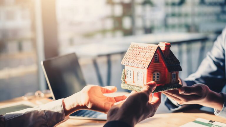 10 Trucchi per Vendere Casa: Ecco Come Arrivare alla Firma